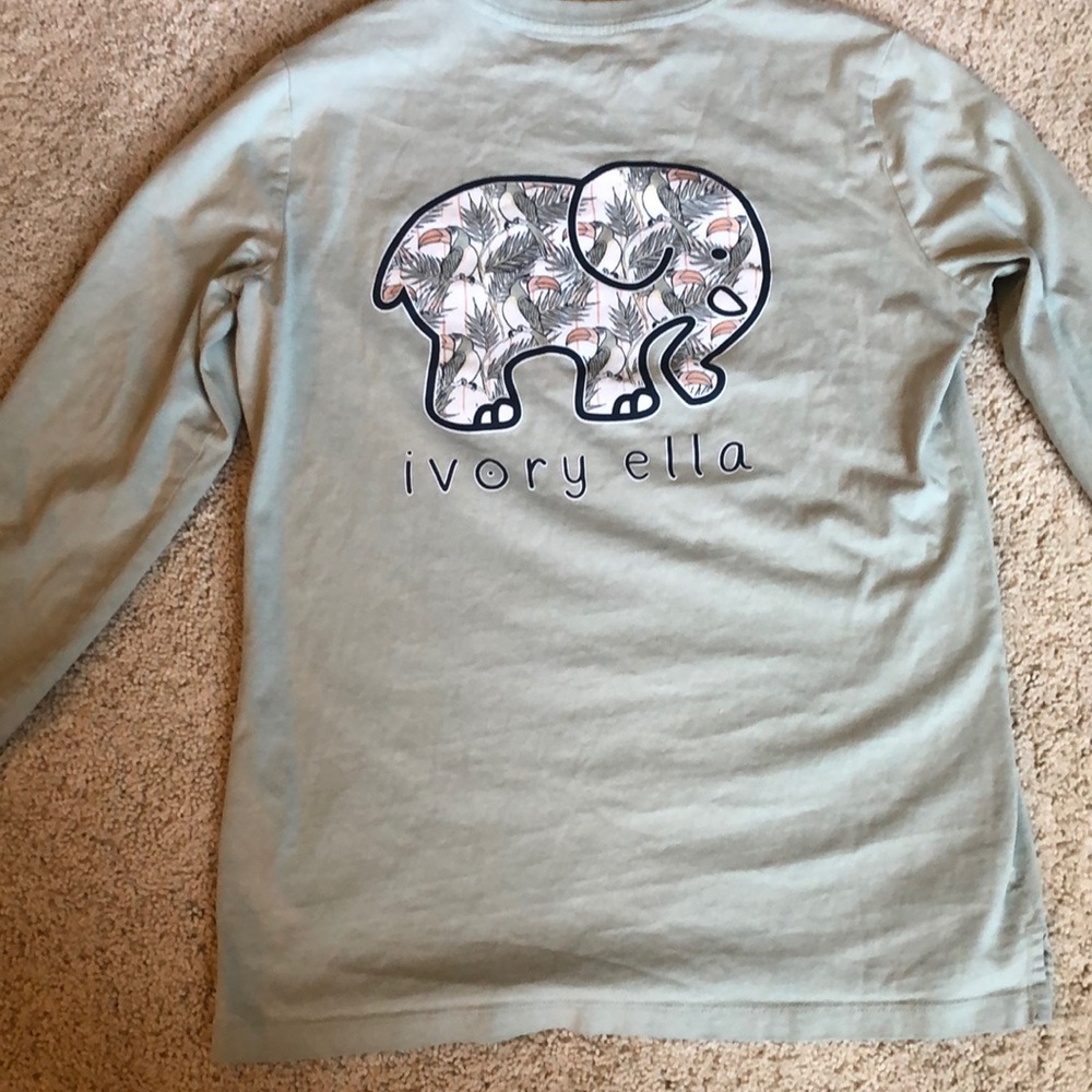 Ivory Ella XS long sleeve blue and green shirt.